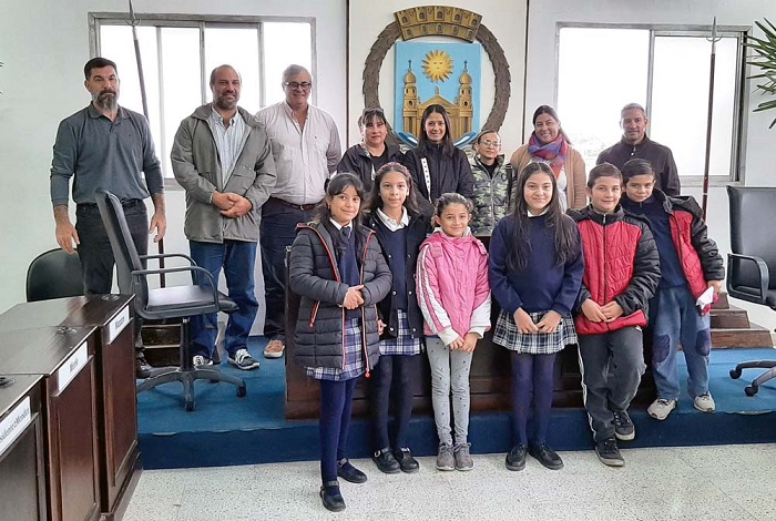 ALUMNOS ESC NORMAL EN EL HCD DE GOYA